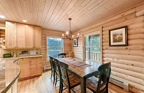 Estes Park Cabin | Rivendell Log Cabin - walk into RMNP! Continental Divide Views! Large Hot Tub!