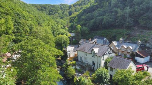 Lynton House | River Cottage in stunning location