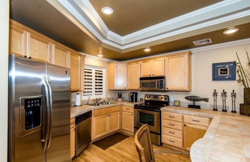 Laughlin Condo | River Front Condo, Private Beach, Boat Launch, Pool & Spa, Water Taxi to Casinos