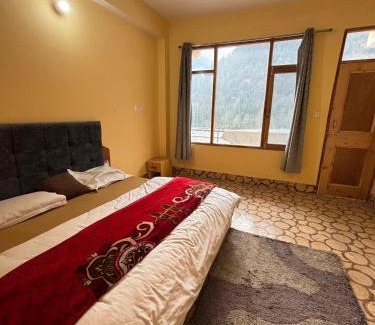 Vashist Hotel | River Front Cottage