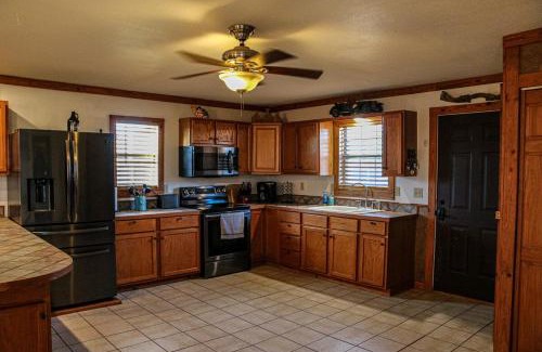 Lake Brownwood House | River Front Get Away