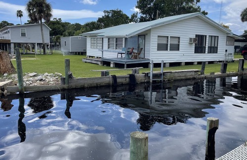 Suwannee House | River Front