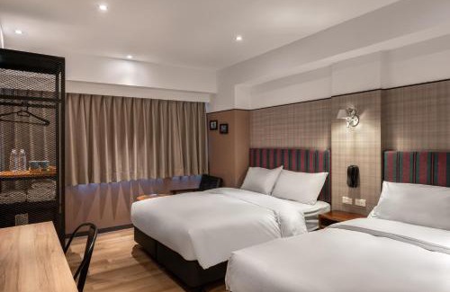 Hengchun Hotel | River Inn Kenting