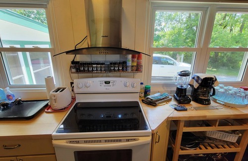 Alexandria Bay Cottage | River Life Cottage - Alexandria Bay, NY - Dingman Point