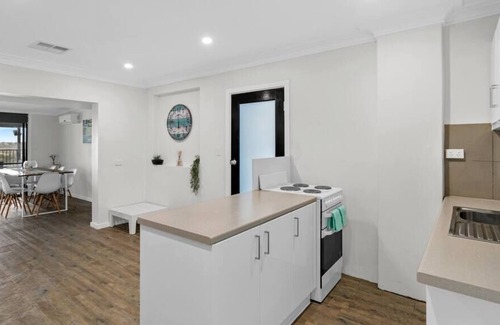 Seymour House | River Life Summary: R