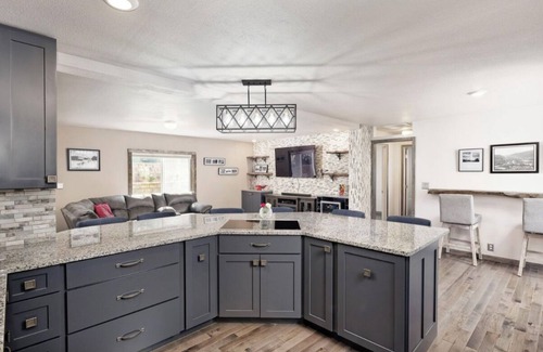 Glenwood Springs House | River Magic on the Roaring Fork. A perfect base for mountain adventures!