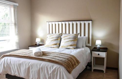 Beaufort West Apartment | River Olive Estate Accommodation