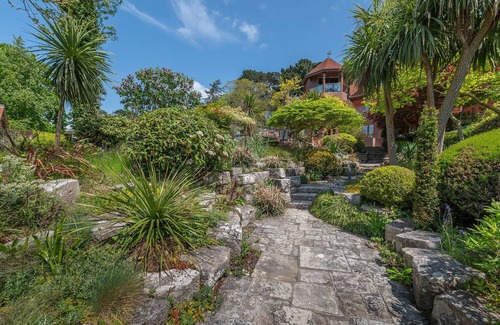 Netley House | River Property- Indoor Heated Pool, Games Room & Bespoke Scandinavian BBQ Cabin