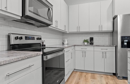 Lafayette House | River Ranch New King Bed Kid Friendly Lux Hospital