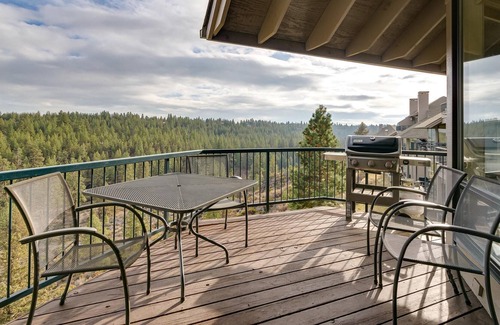 Century West Condo | River Ridge 423ab
