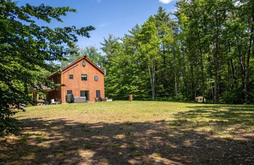 Center Conway House | River Run Retreat