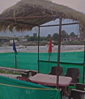 Shamshi House | River side cafe guest cottage