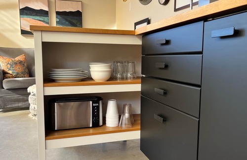 Mammoth Cottage | River side Container Home in the remote desert canyon of Aravaipa. SHARED YARD.