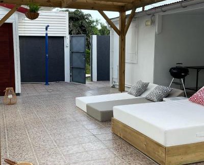 Sainte-Rose Bed & Breakfast | River Side