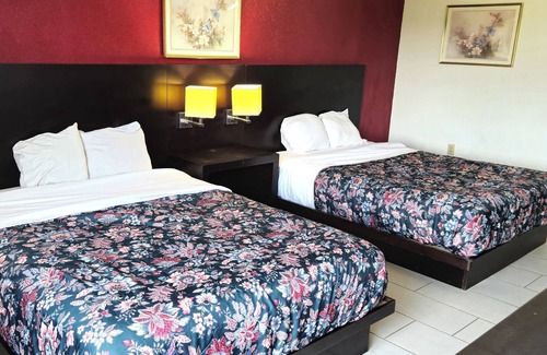 Fort Smith Hotel | River Valley Inn and Suites By Belvilla