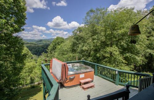 Sugar Grove House | River Valley View