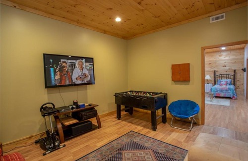 Sugar Grove House | River Valley View
