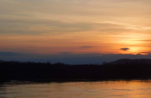 Alma Apartment | RIVER VIEW APARTMENT, INN At Big River Theatre