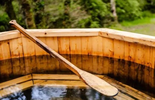 Huelgoat Cabin | River view dome sleeps 5