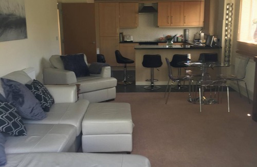St Neots Apartment | River View Ground Floor Apartment - 70 Skipper Way, Little Paxton