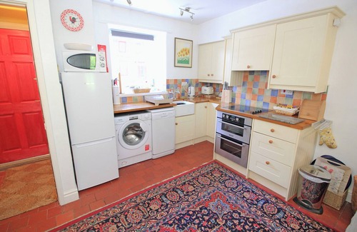 Beddgelert Cottage | RIVERBANK COTTAGE, pet friendly, with open fire in Beddgelert