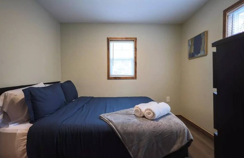 Canadensis Cabin | Riverfront Cabin. Minutes from Mt.Airy & Kalahari