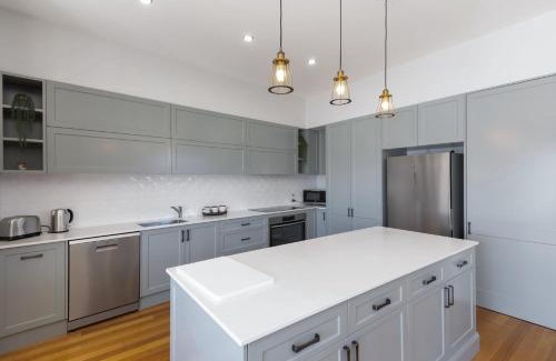 Mildura House | Riverfront Family Home in Mildura