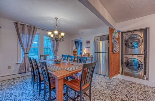 North Woodstock House | Riverfront House w/Rooftop Deck! Dog Friendly!