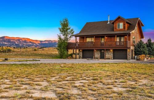 Panguitch House | Riverfront Retreat Near Bryce Canyon National Park