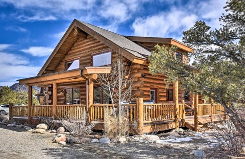 Buena Vista House | Riverfront Retreat with Hot Tub Fish and Hike!