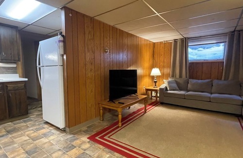 Fairbanks Apartment | Riverfront, super convenient, walk to cultural/dining centers, well kept, comfy