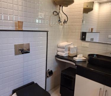 Leh Bed & Breakfast | Riverland Luxury Homestay Choglamsar by LexStays