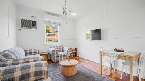 Gloucester House | Riverlet - Heart Of Gloucester Town