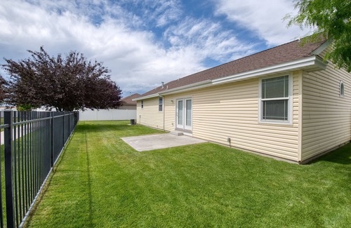 Twin Falls House | Rivermist sbdv/3 car garage/Netflix/large suite