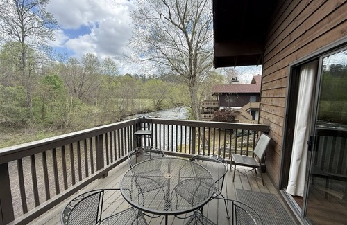 Helen House | Rivers Edge Condo 803C