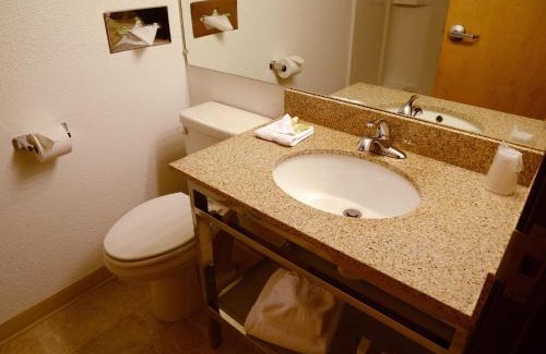 Billings Hotel | Riversage Billings Inn