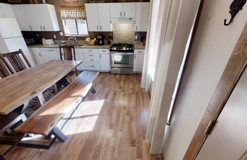 Red River Cabin | Riverside Cabin - In Town - New Property - Pet Friendly