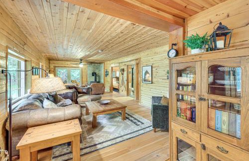 Troy House | Riverside Cabin on 9 Acres in Montana