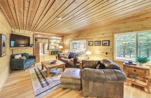 Troy House | Riverside Cabin on 9 Acres in Montana