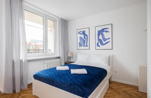 Powisle Apartment | Riverside Comfort Studio by BookingHost