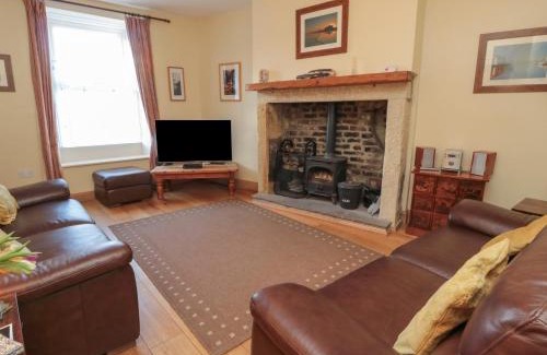 Warkworth House | Riverside Cottage