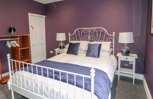 Ambergate Cottage | RIVERSIDE COTTAGE, pet friendly, with a garden in Ambergate