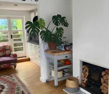 Newhaven House | Riverside country cottage