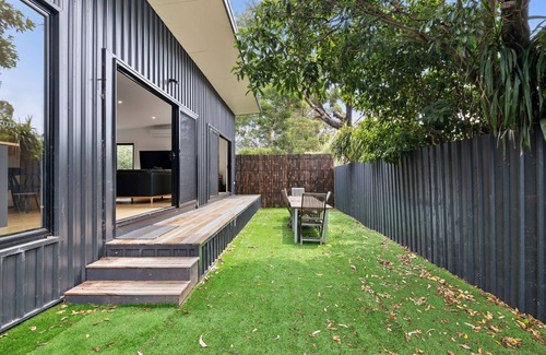 Anglesea House | Riverside Escape, easy access to local attractions.