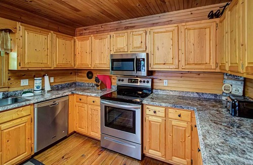 Cosby Cabin | Riverside Fall Retreat | Arcade, Hot Tub, Fire Pit