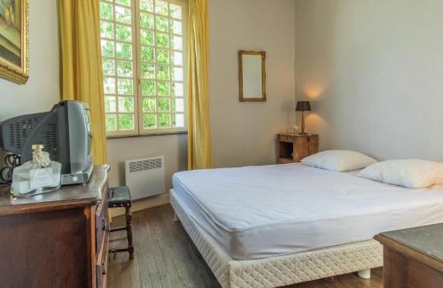 Cinais House | Riverside Hideaway in Cinais