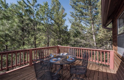 Ruidoso Cabin | Riverside House