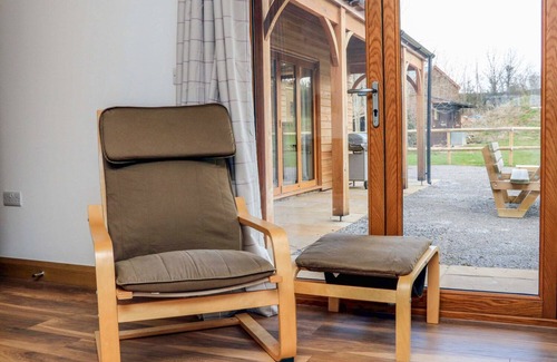 Old Cleeve Cottage | RIVERSIDE LODGE, pet friendly, character holiday cottage in Washford