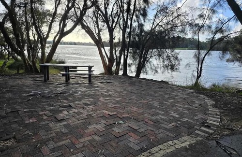 Rivervale Apartment | Riverside Retreat