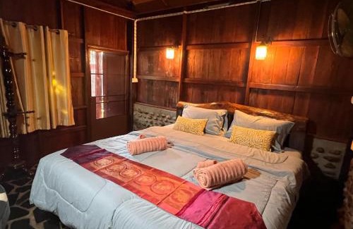 Thani House | Riverside Retreat Sukhothai Guest House